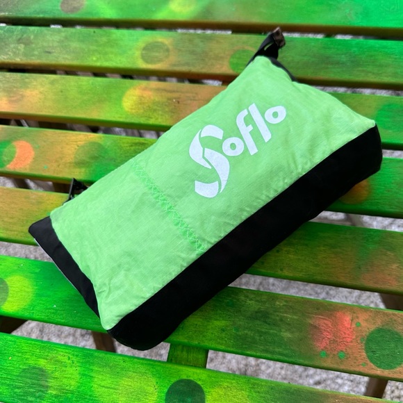 Soflo Riders Pouch made with repurposed kite - Picture 4 of 5